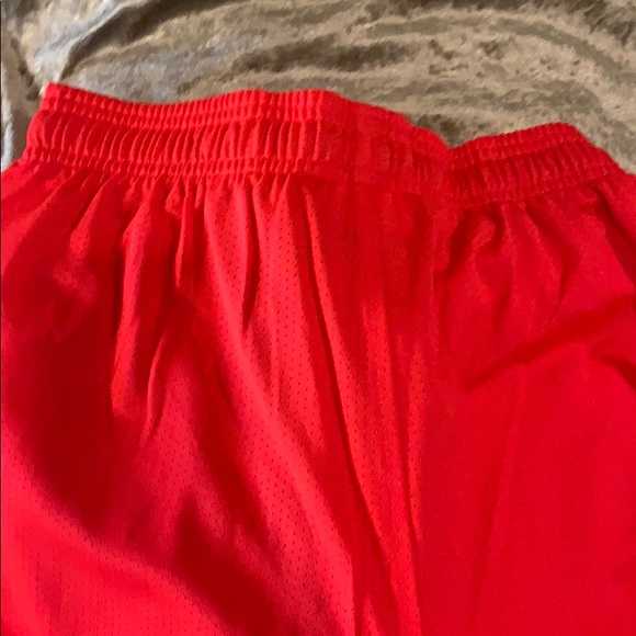 NWT Under Armour Men’s Heatgear Shorts Small - Picture 8 of 8